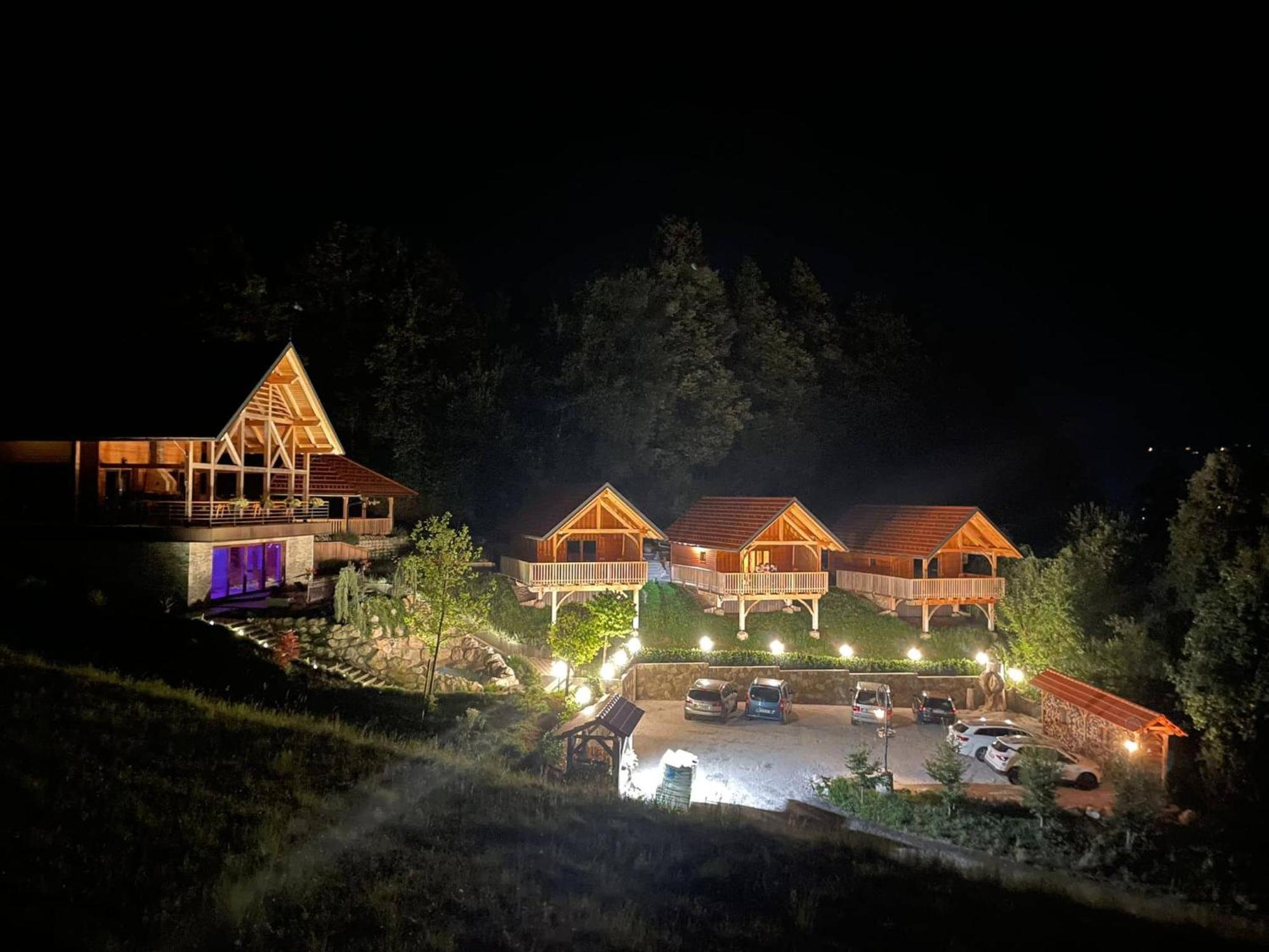 Resort Pri Hrastu 卡姆尼克 外观 照片